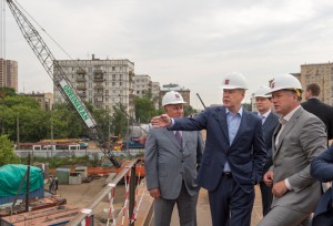 Сергей Собянин осматривает объекты дорожного строительства в столице