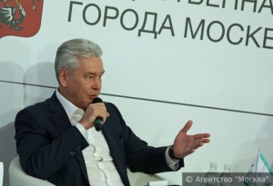 Мэр Москвы Сергей Собянин на гражданском форуме обсудил с общественниками актуальные проблемы города