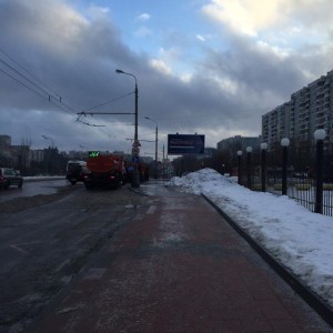 Участок Варшавского шоссе в районе Чертаново Северное очистили от гололеда