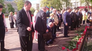 Депутаты муниципального округа Чертаново Северное приняли участие в церемонии возложения цветов к Могиле Неизвестного Солдата