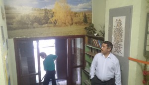 Назиржон Абдуганиев осмотрел подъезды в жилом доме 