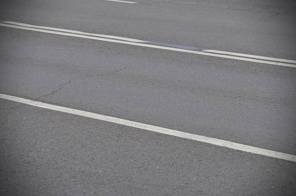 Плановые работы по обновлению асфальта проведут в Чертанове Северном. Фото: Анна Быкова, «Вечерняя Москва»