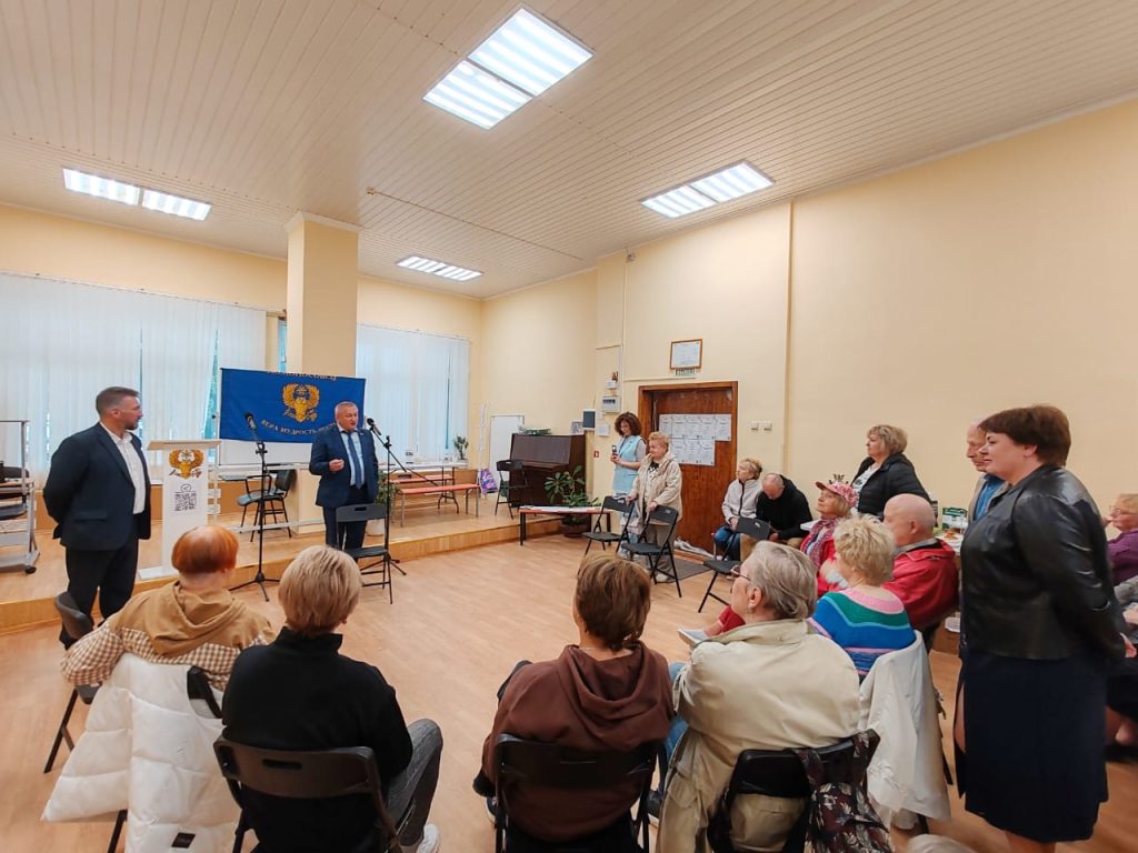 День открытых дверей прошел в Центре профессионального развития «Ломоносовец». Фото: предоставили представители школы №504