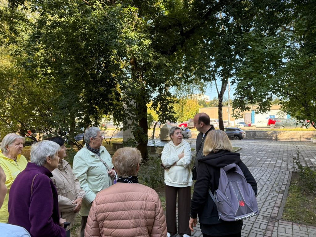 ИО главы управы района Чертаново Северное проведет обход территории. Фото: официальная страница управы района Чертаново Северное в социальных сетях