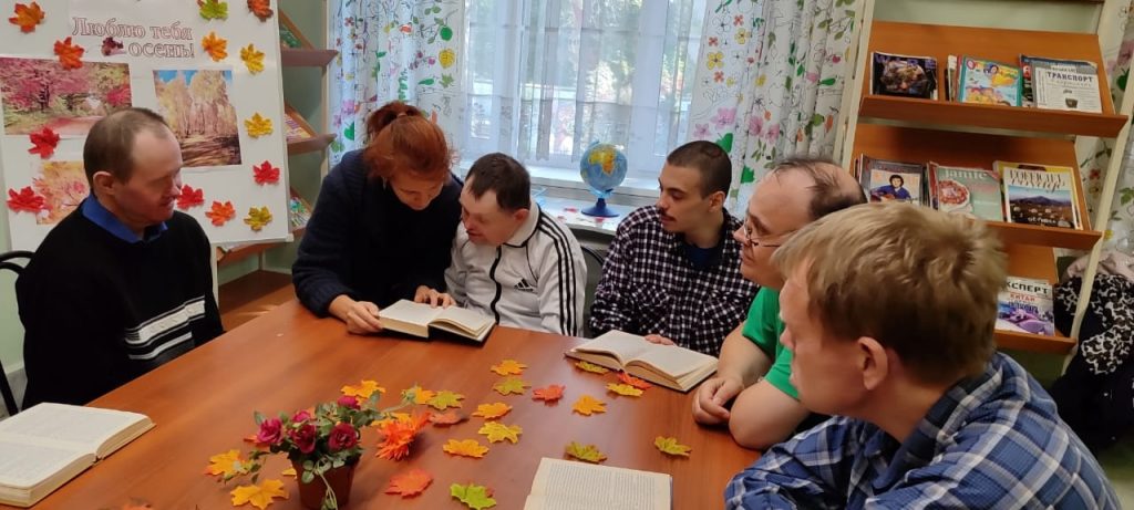 Литературное мероприятие провели в Социальном доме «Чертаново». Фото: официальная страница Социального дома «Чертаново» в социальных сетях