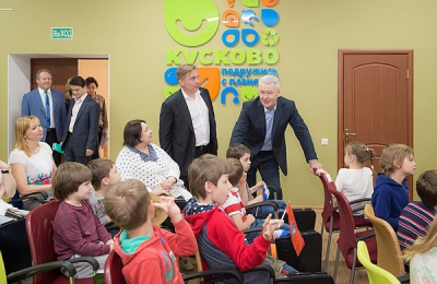 мэр Москвы Сергей Собянин посетил экошколу в усадьбе Кусково