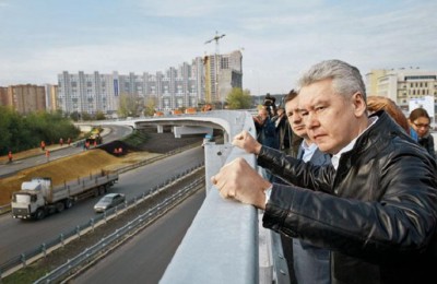 Мэр Москвы Сергей Собянин сообщил, что реконструкция Коптевского путепровода в рамках запуска движения на МКЖД завершена
