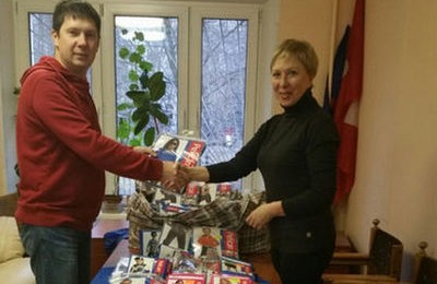 Депутат Сергей Иванов присоединился к присоединился к новогодней партийной акции добрых де