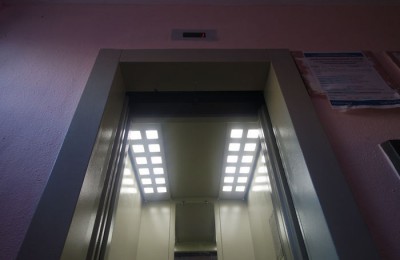 Замена оборудования прошла за год в 72 лифтах района Чертаново Северное