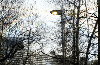 Уличные фонари в районе Чертаново Северное отремонтировали после обращения жителей