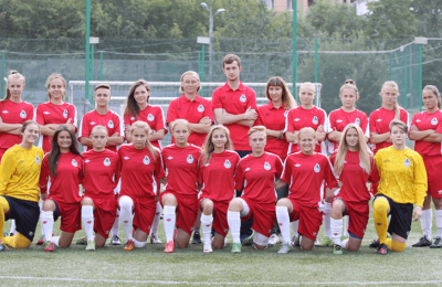 Сборная Москвы с футболистками 1998/1999 годов рождения, в составе которой сразу восемь воспитанниц школы «Чертаново»