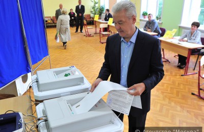 Мэр Москвы Сергей Собянин проголосовал на выборах в Госдуму РФ