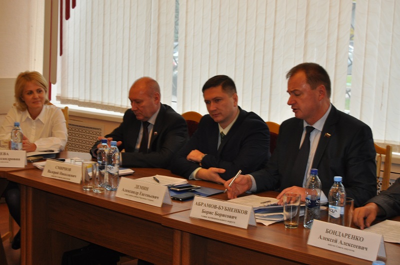 На заседании Совета депутатов было решено оказать поддержку в проведении мероприятия районного общества «Чернобыль-защита»