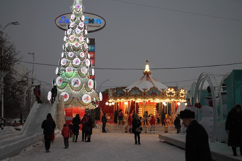 Фото с районной площадки фестиваля "Путешествие в Рождество"