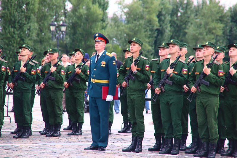 Семеновский полк парад победы