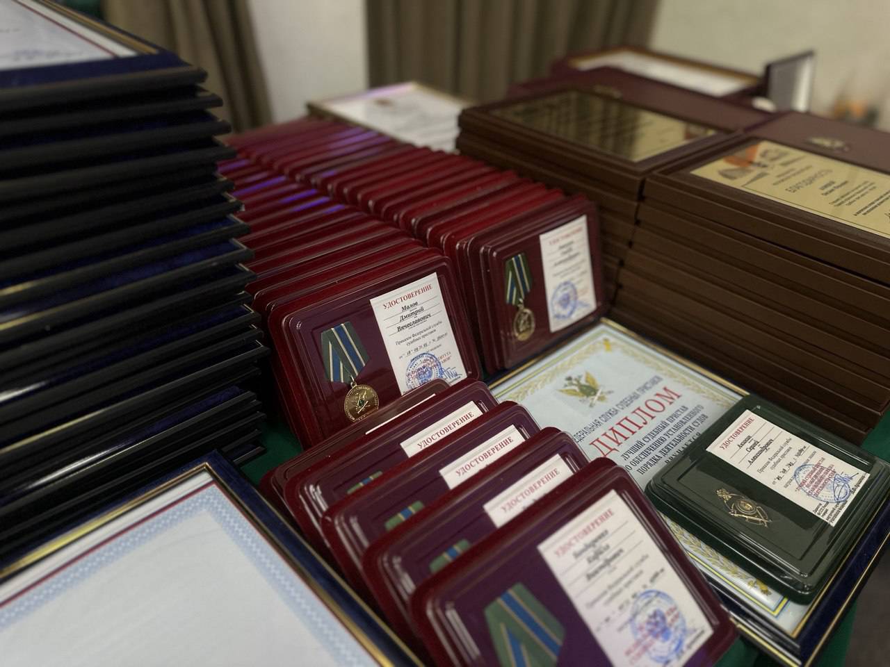 В Москве состоялось награждение сотрудников в День судебного пристава и 160-летия со дня основания института судебных приставов в России. Фото: ГУ ФССП по городу Москве