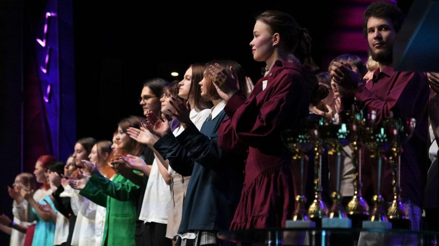 Победу в состязаниях Кубка чемпионов Лиги КВН колледжей одержали студенты ТК №34. Фото: официальная страница Технологического колледжа №34 в социальных сетях