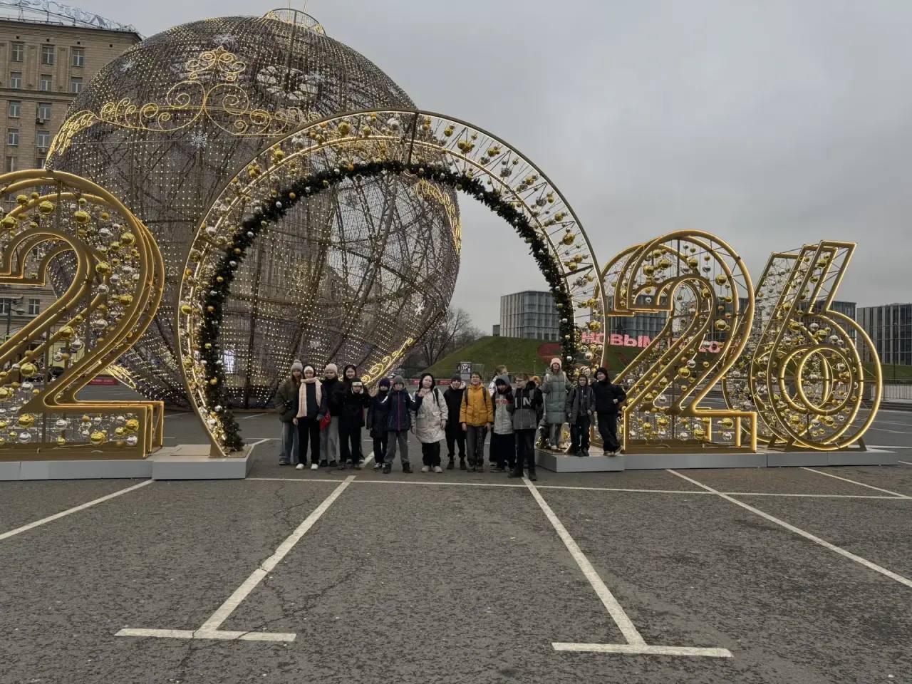 Ученики школы №851 приняли участие в экскурсии-квесте в Музее Победы на Поклонной горе. Фото: официальная страница школы №851 в социальных сетях