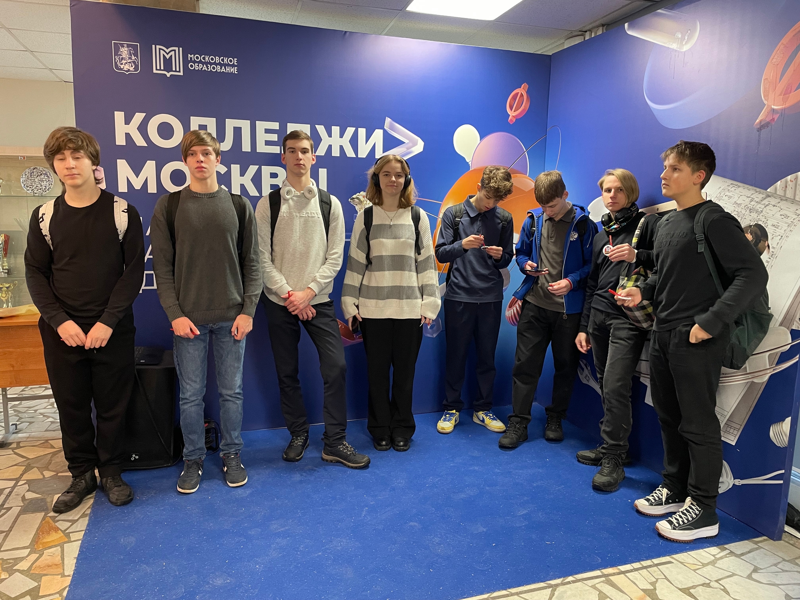 Девятиклассники школы №1158 стали участниками занятия по разработке компьютерных игр. Фото: официальная страница школы №1158 в социальных сетях